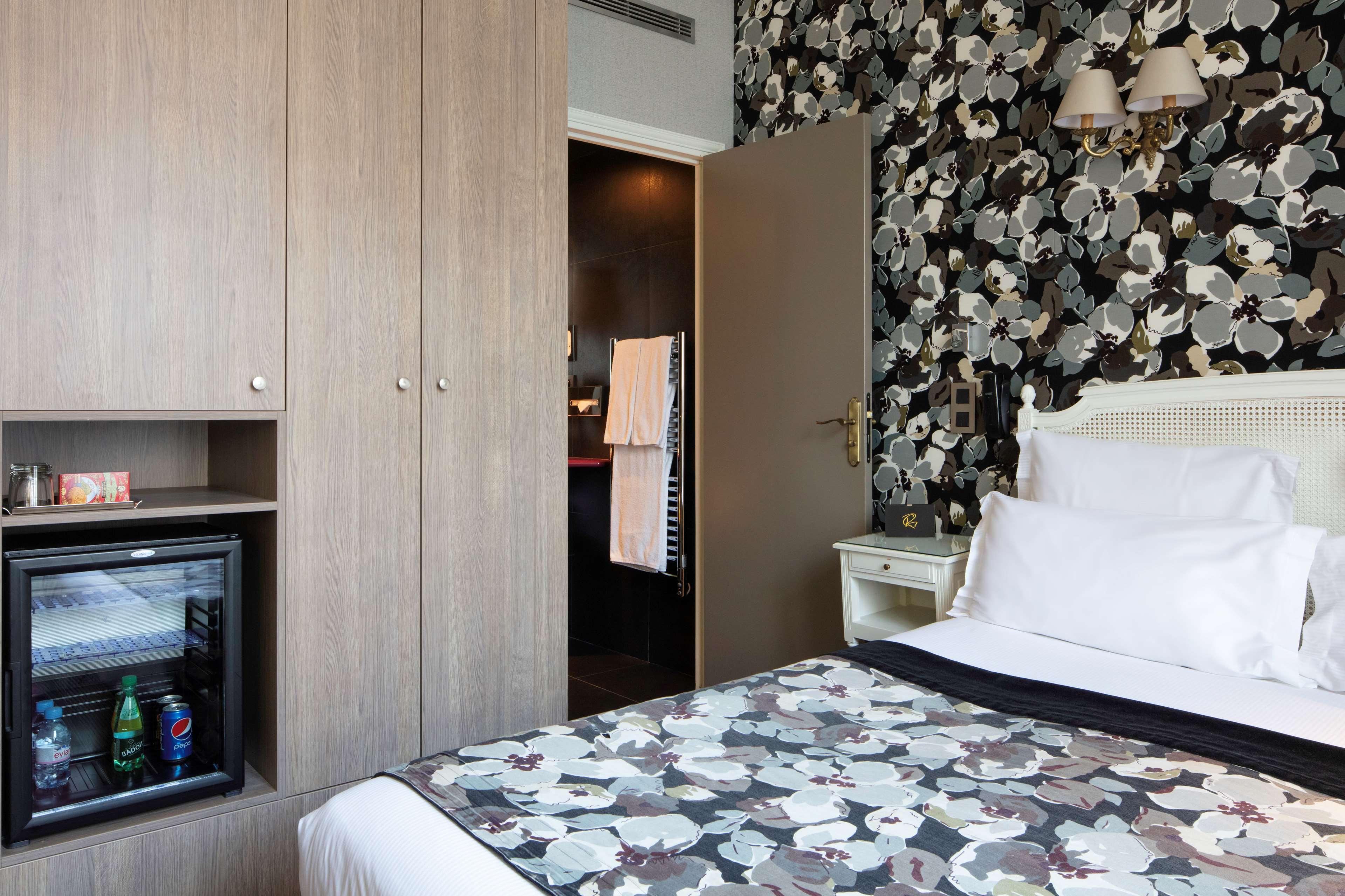 Hotel Regent'S Garden - Astotel Paris Exterior photo