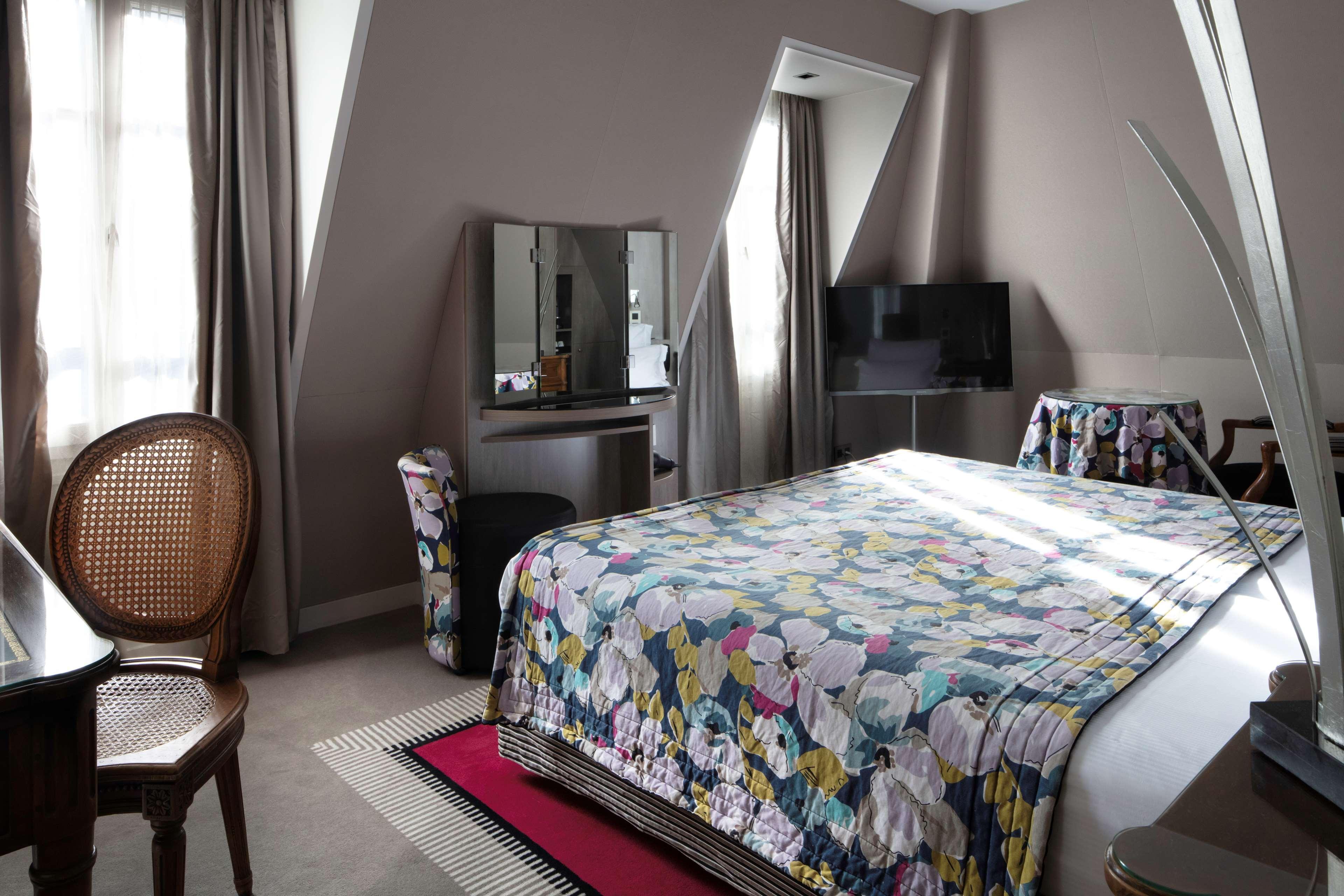 Hotel Regent'S Garden - Astotel Paris Exterior photo