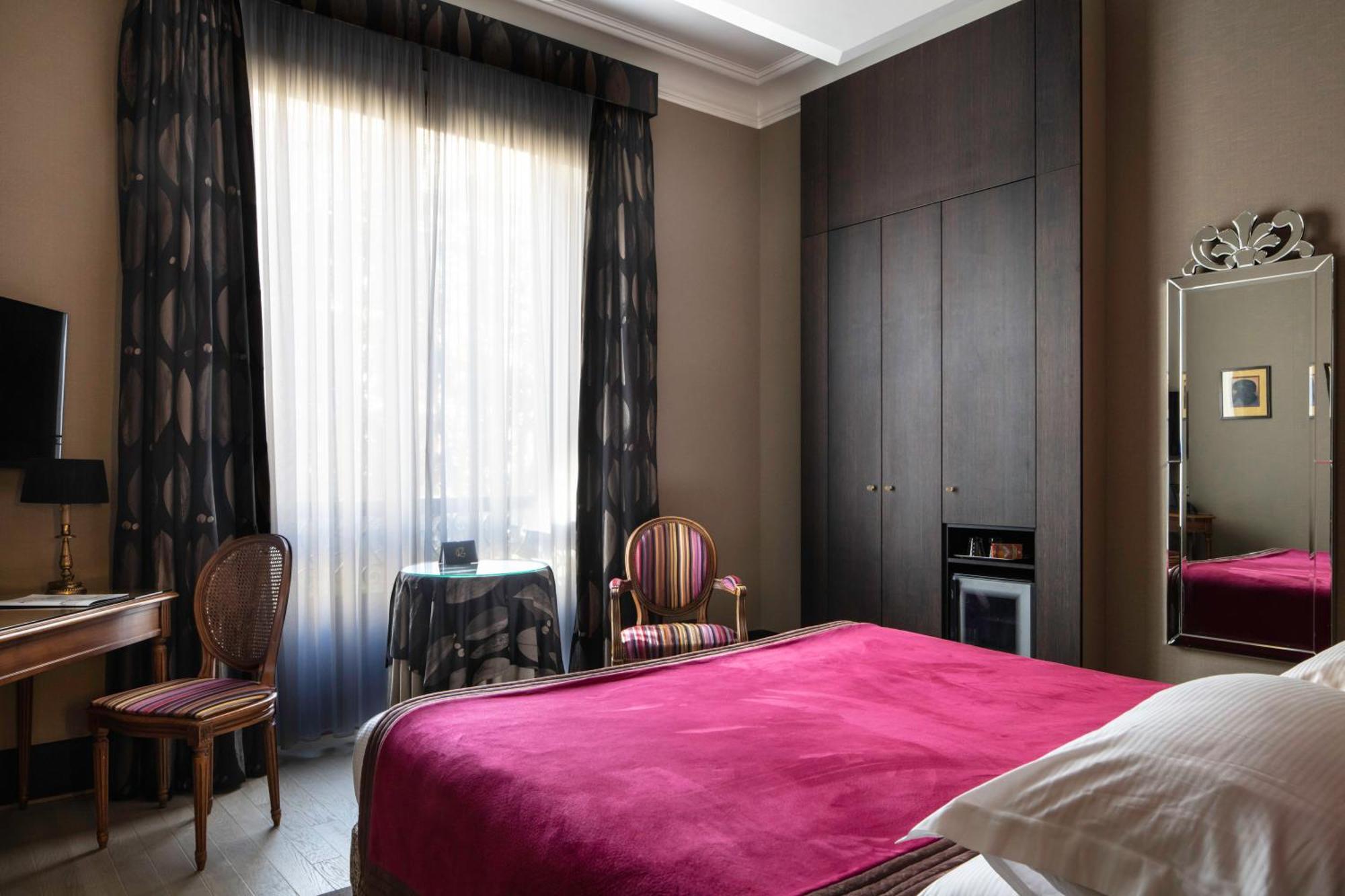 Hotel Regent'S Garden - Astotel Paris Exterior photo