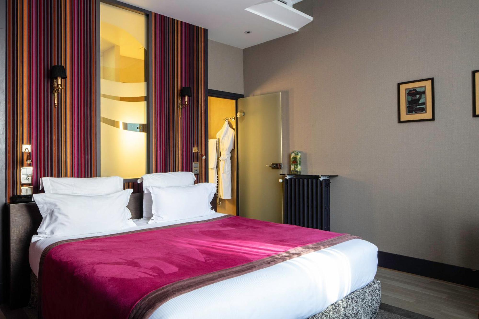 Hotel Regent'S Garden - Astotel Paris Exterior photo