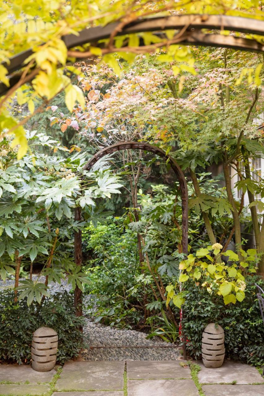 Hotel Regent'S Garden - Astotel Paris Exterior photo